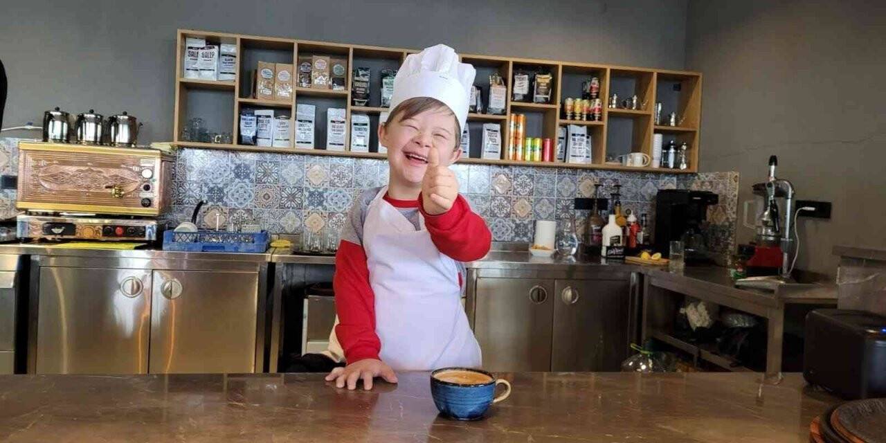 Çocuklar mutfakta maharetlerini sergiledi