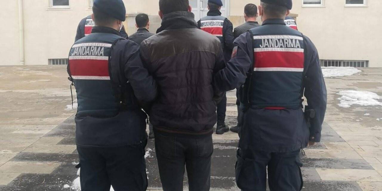 Hırsızlık şüphelileri tutuklandı