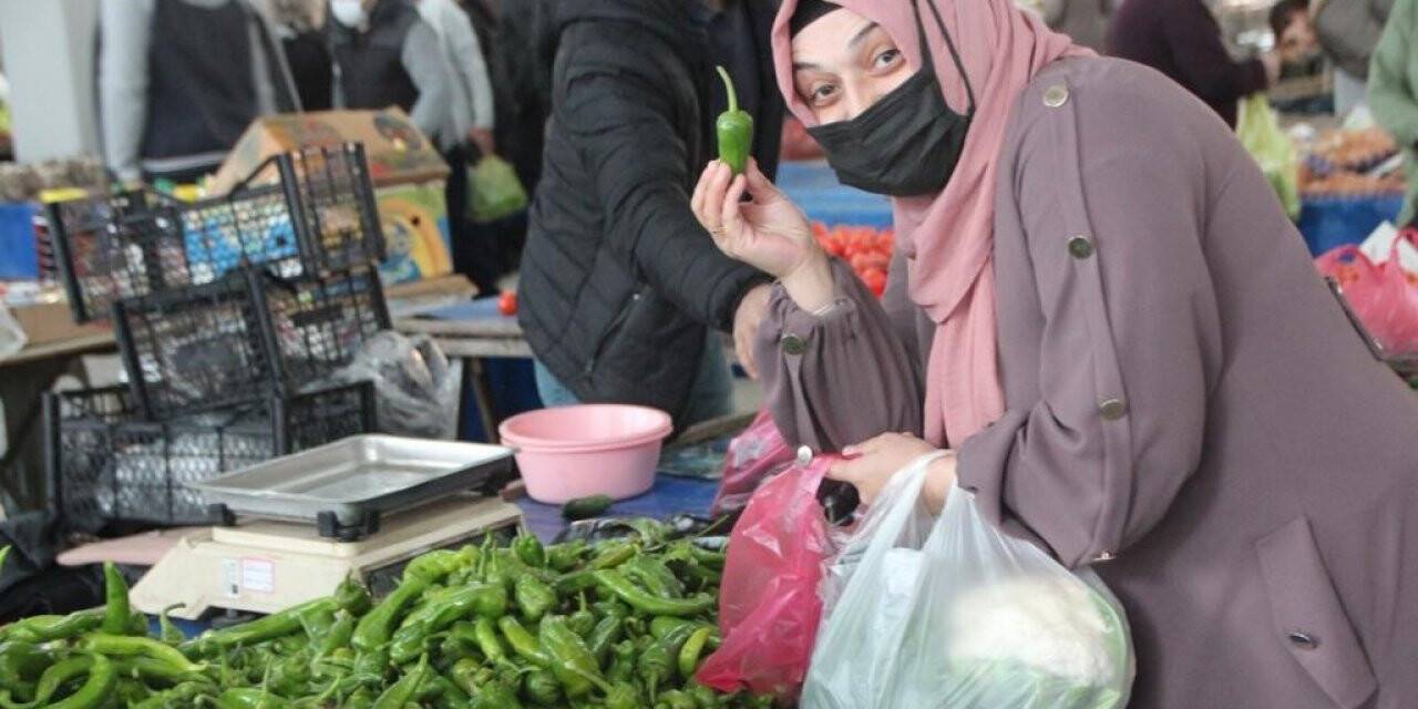 Bilecik Pazarcılar Derneği Başkanı Bahattin Çalık: “Havalar ısındıkça fiyatlar daha da düşecektir”