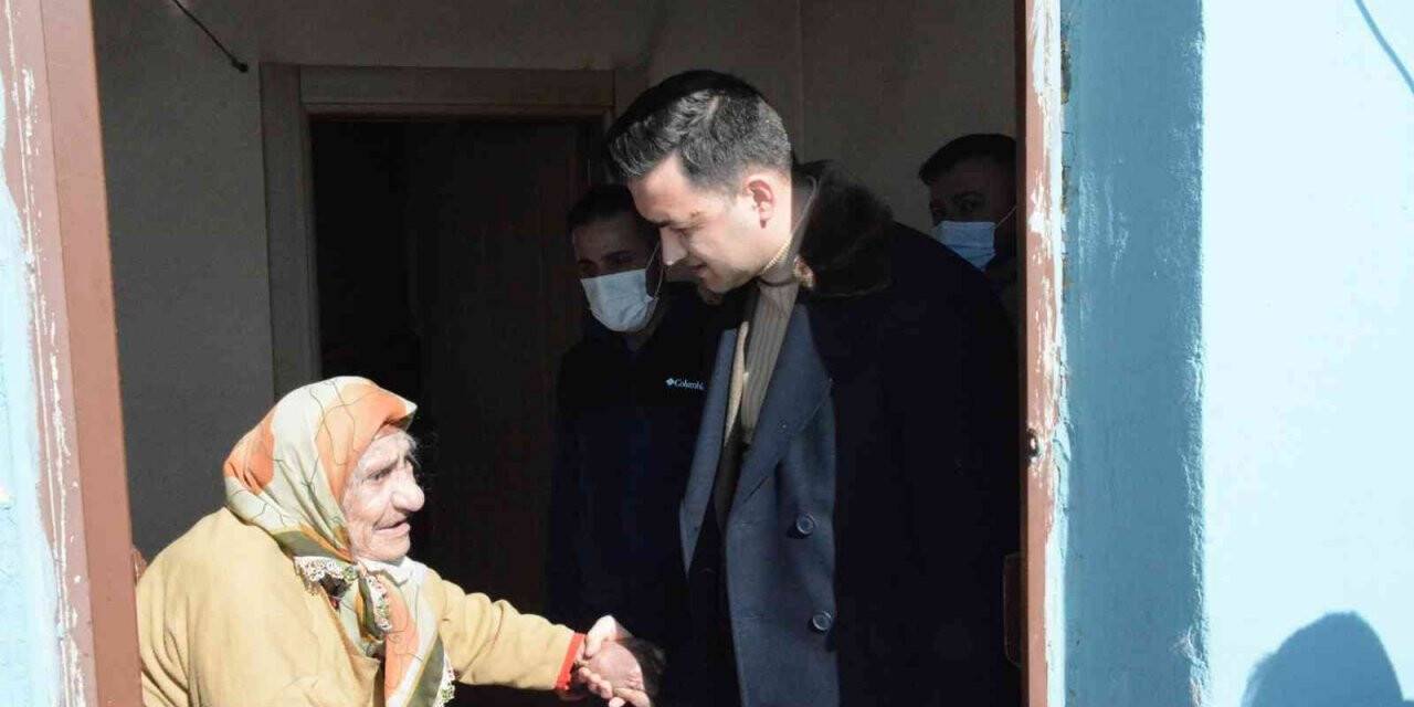 Yedisu Kaymakamı Kaya, engelli vatandaşlarla bir araya geldi