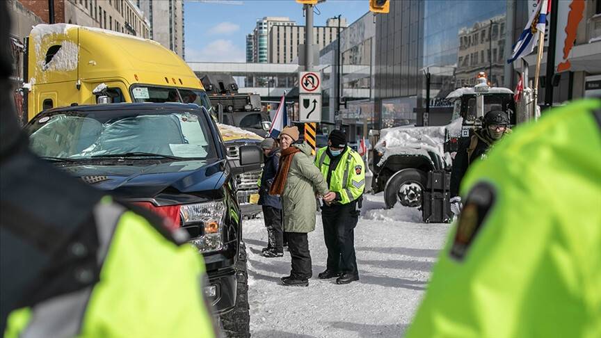 Kanada'da 'Özgürlük Konvoyu' protestosunda gözaltı sayısı 100'ü geçti