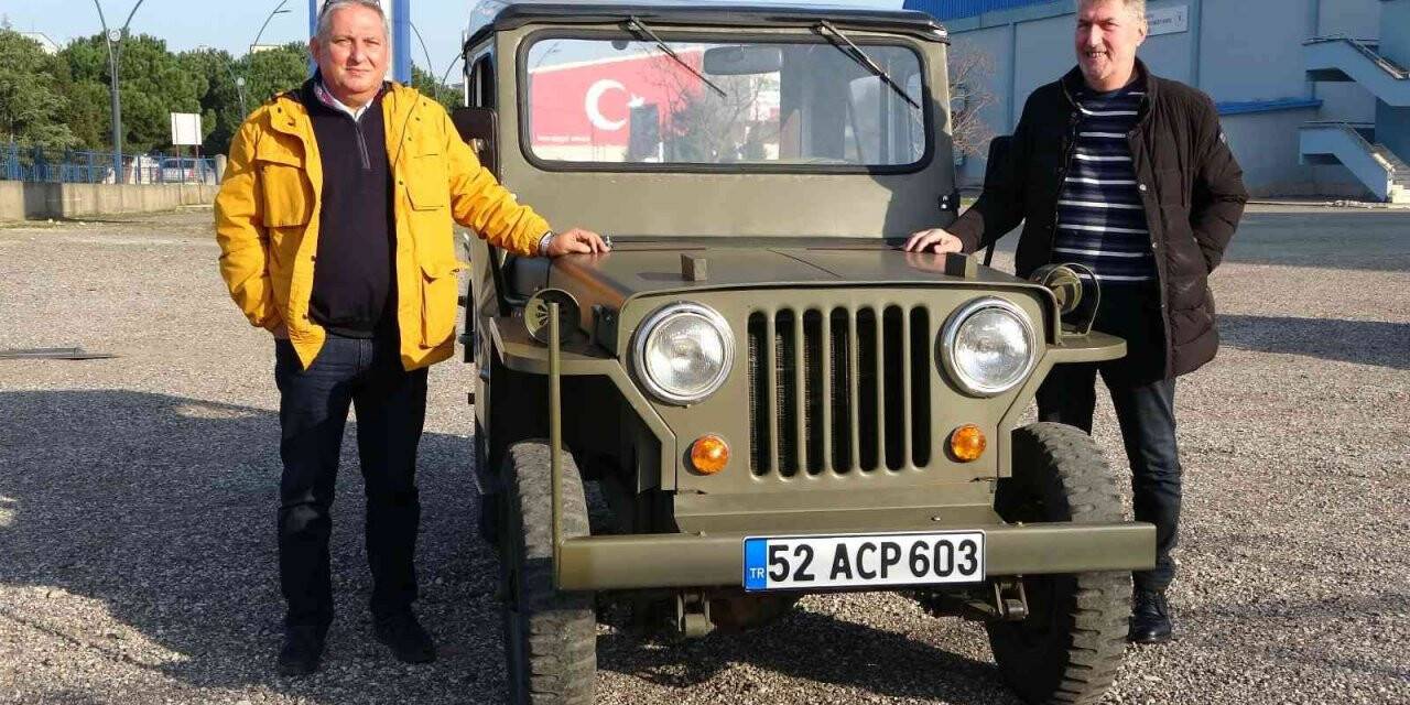 Hurdalıktan aldığı askeri cipi 110 bin lira harcayarak 70 yıl önceki haline çevirdi