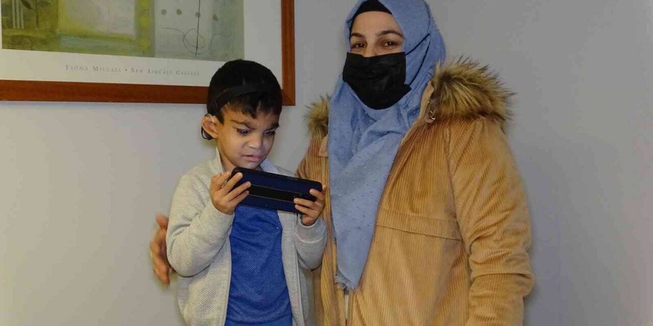 5 ameliyat geçiren 7 yaşındaki çocuğa en güzel hediye annesinden