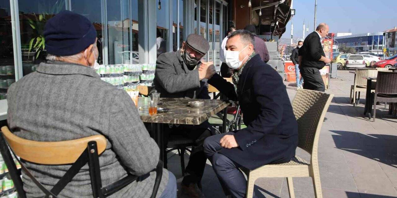 Gölbaşı Belediye Başkanı Ramazan Şimşek, esnafla bir araya geldi