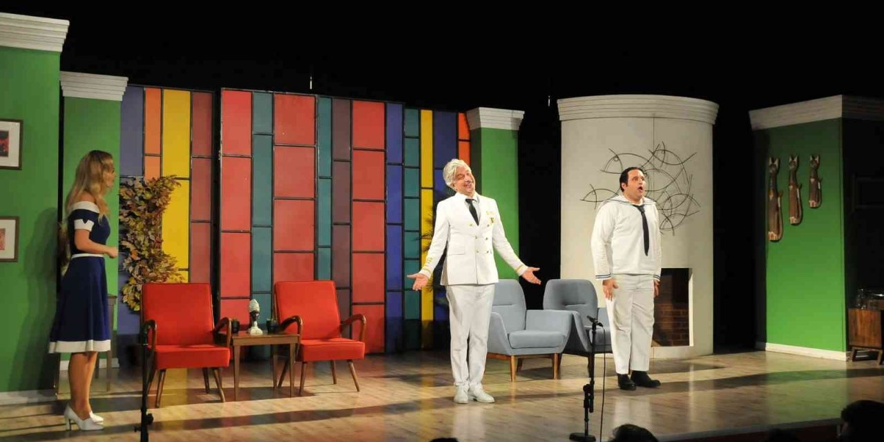 Akşehir’de Süheyl Behzat Uygur Tiyatrosu sahnelendi