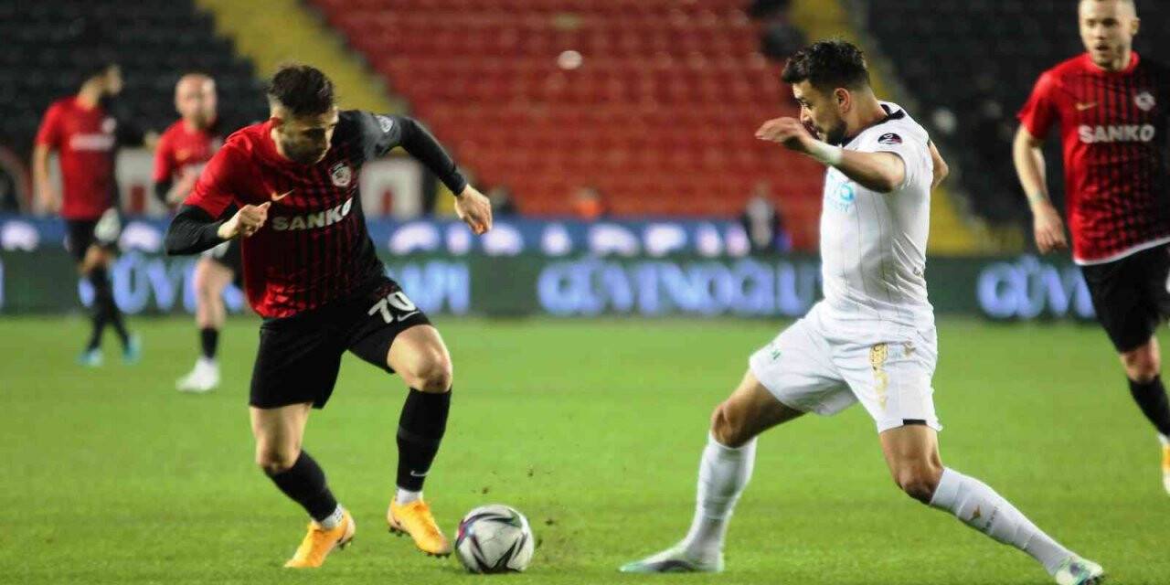 Spor Toto Süper Lig: Gaziantep FK: 0 - Yeni Malatyaspor: 0 (Maç Sonucu)