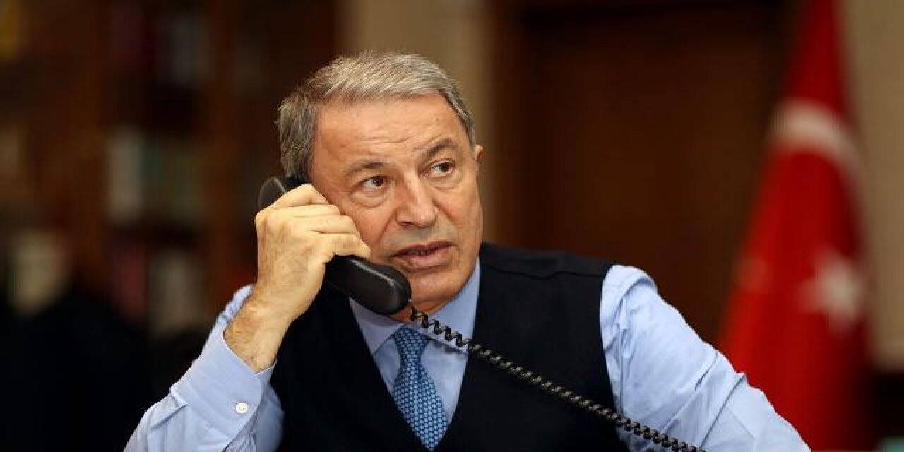 Bakan Akar, Ukraynalı mevkidaşı ile görüştü