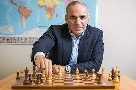 Ünlü Rus satranççı Kasparov'dan Rusya'ya eleştiri