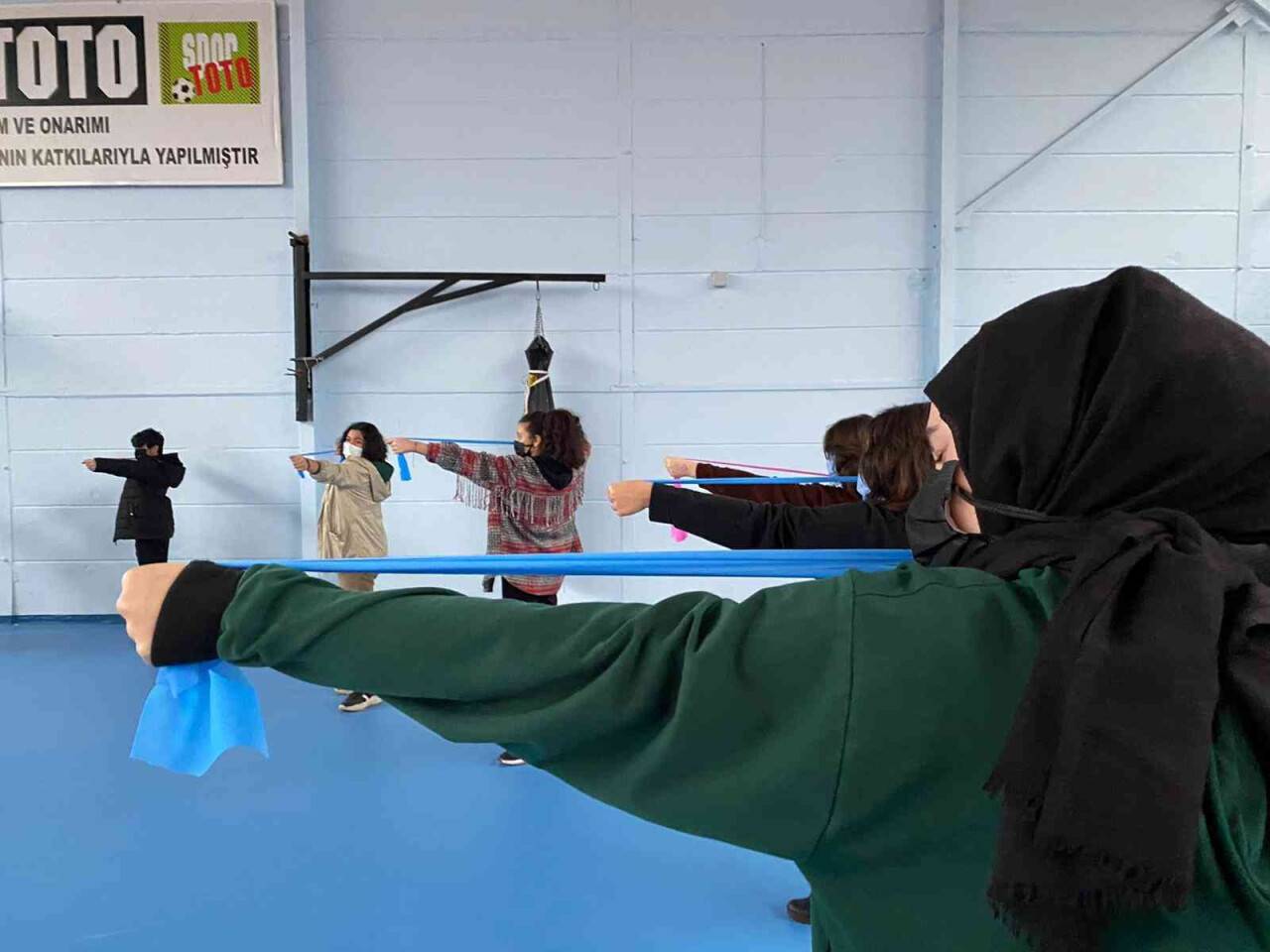 Gençlerin merakı okçuluk Akçakoca’da başladı