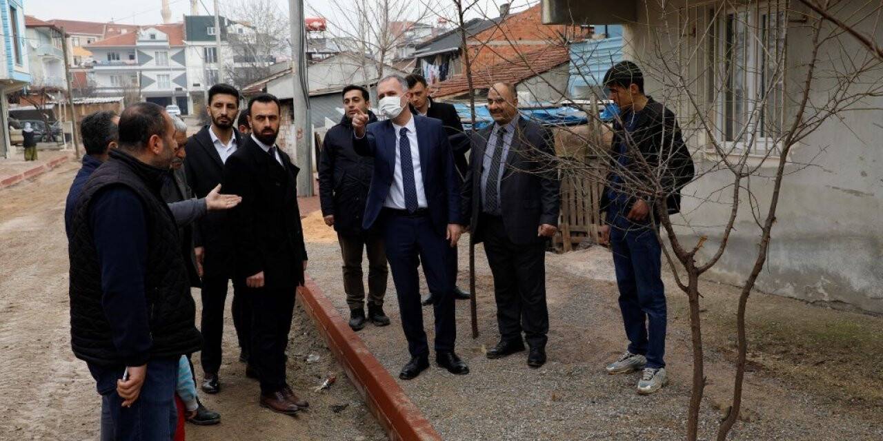 Huzur Mahallesinde eksik kaldırımlar tamamlanıyor