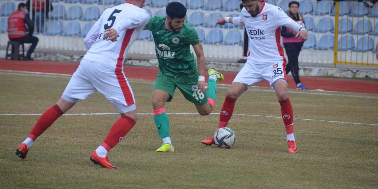 TFF 2. Lig: Isparta 32 Spor: 2- Uşakspor: 1