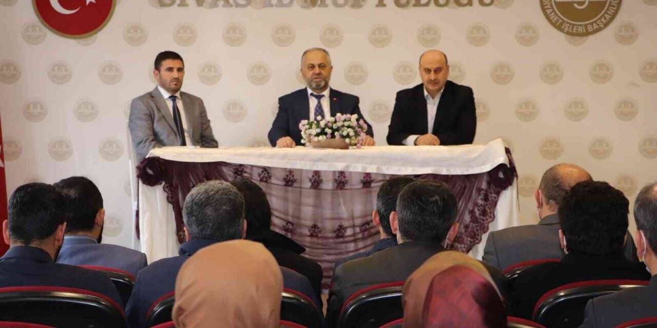 Kur’an kursu öğreticilerine yönelik toplantı düzenlendi