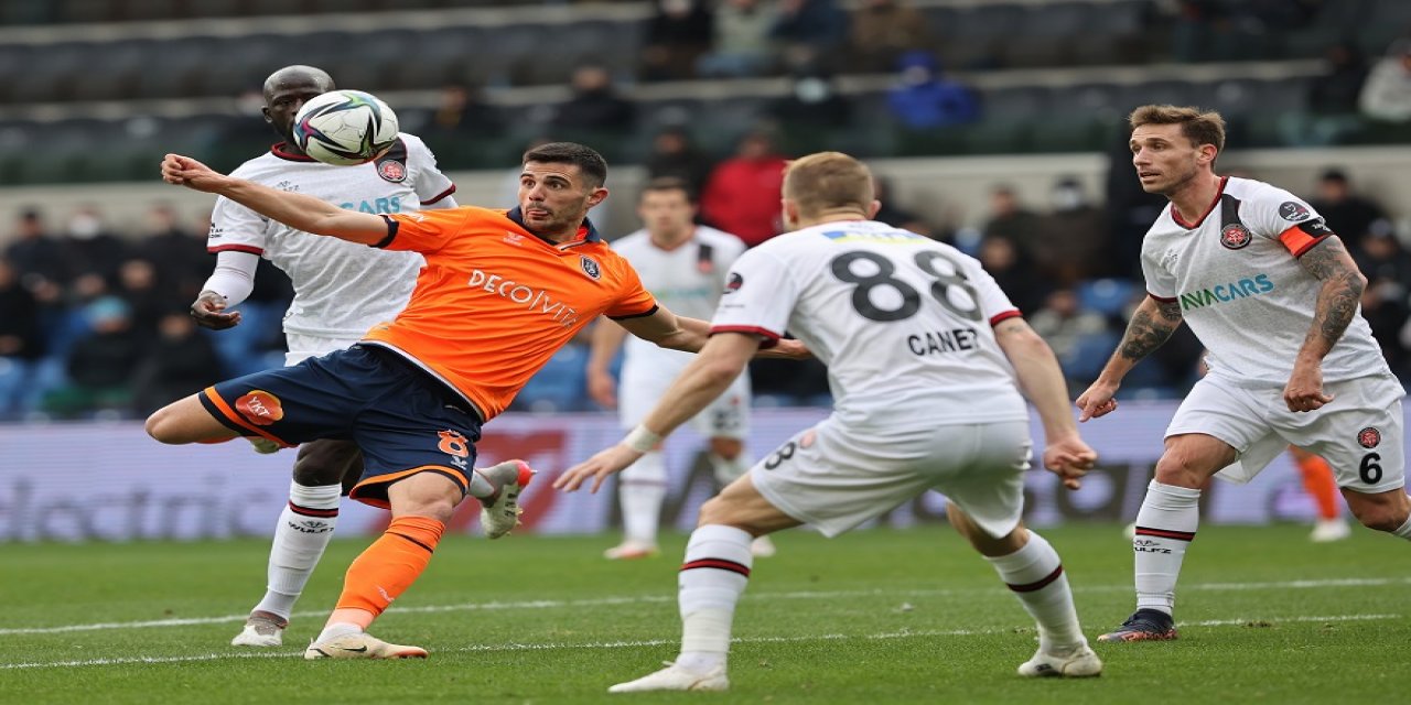 Medipol Başakşehir'in 4 maçlık galibiyet serisi sona erdi