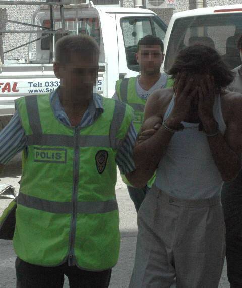 Kablo hırsızları yakalandı