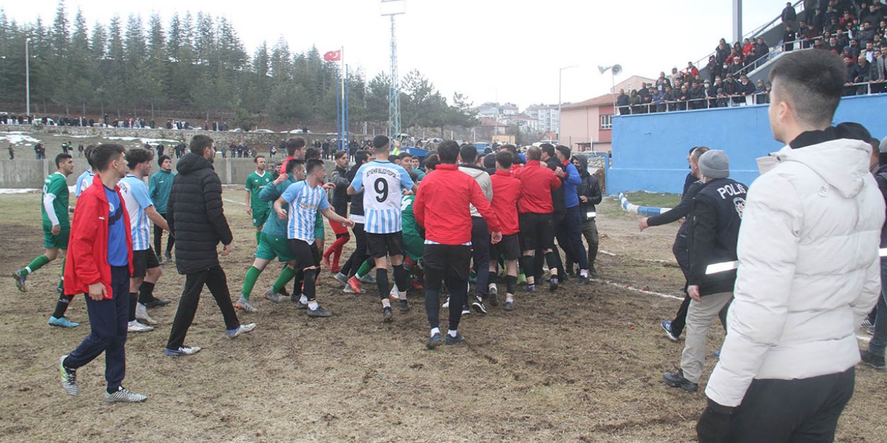 Beyşehir'in iki takımı arasında maç sonu gerginlik