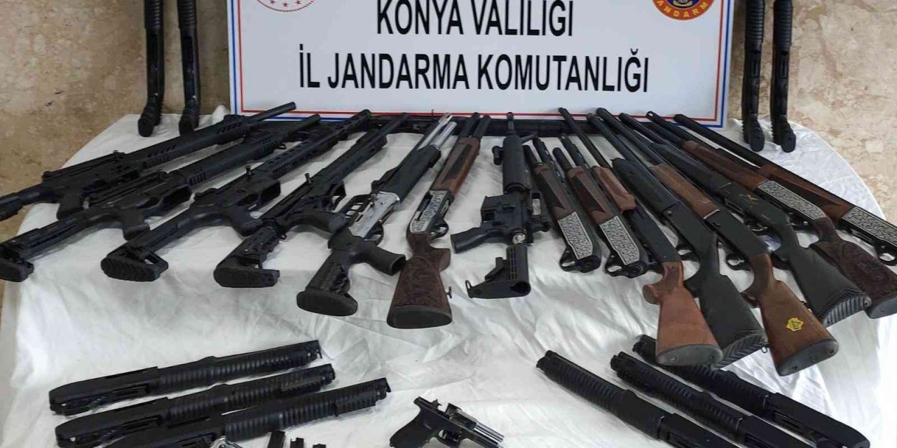 Konya’da kaçak silah operasyonu