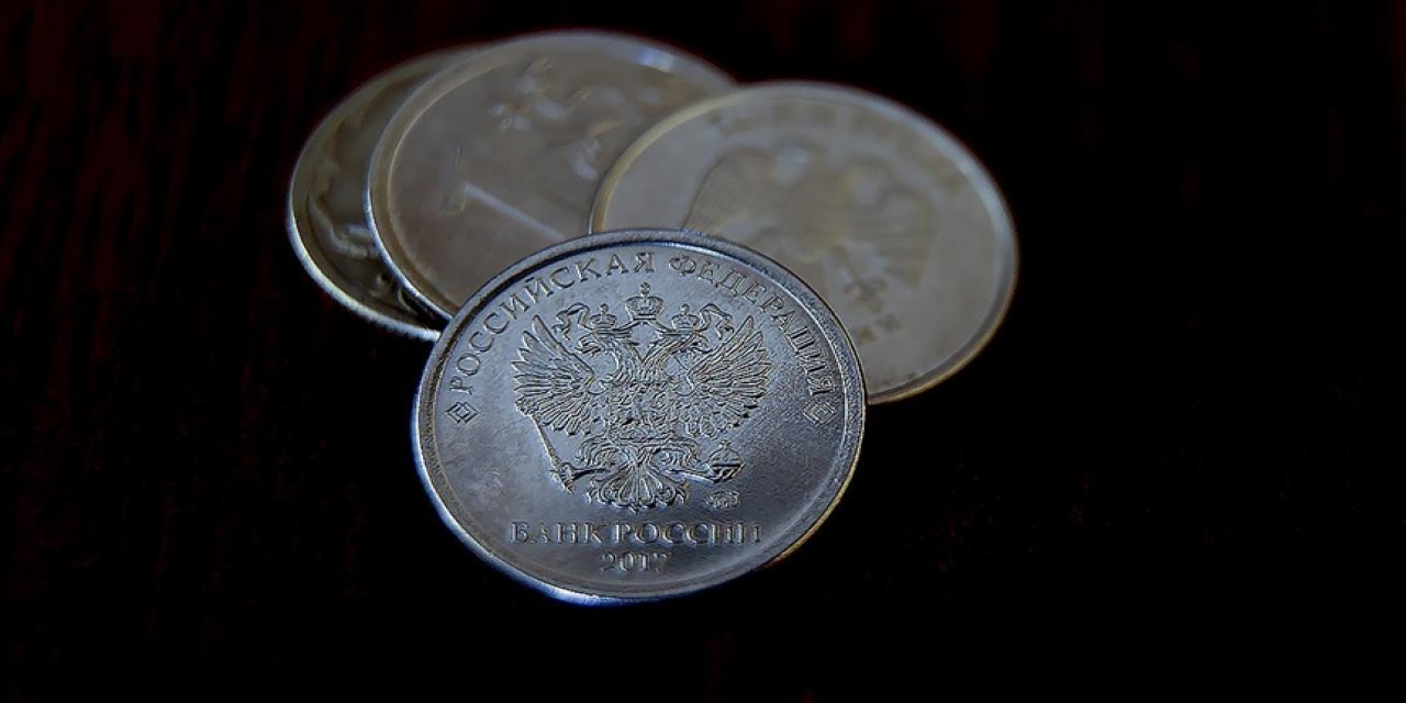 Rus gazına bağımlılığı yüzde 50'yi bulan Macaristan "ruble"ye geçişi kabul etti