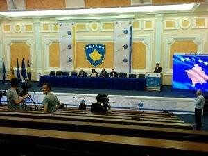 KOSOVA'DA SEÇİMLERE DÜŞÜK KATILIM