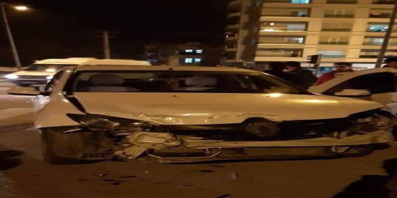 İki otomobil çarpıştı: 1 yaralı