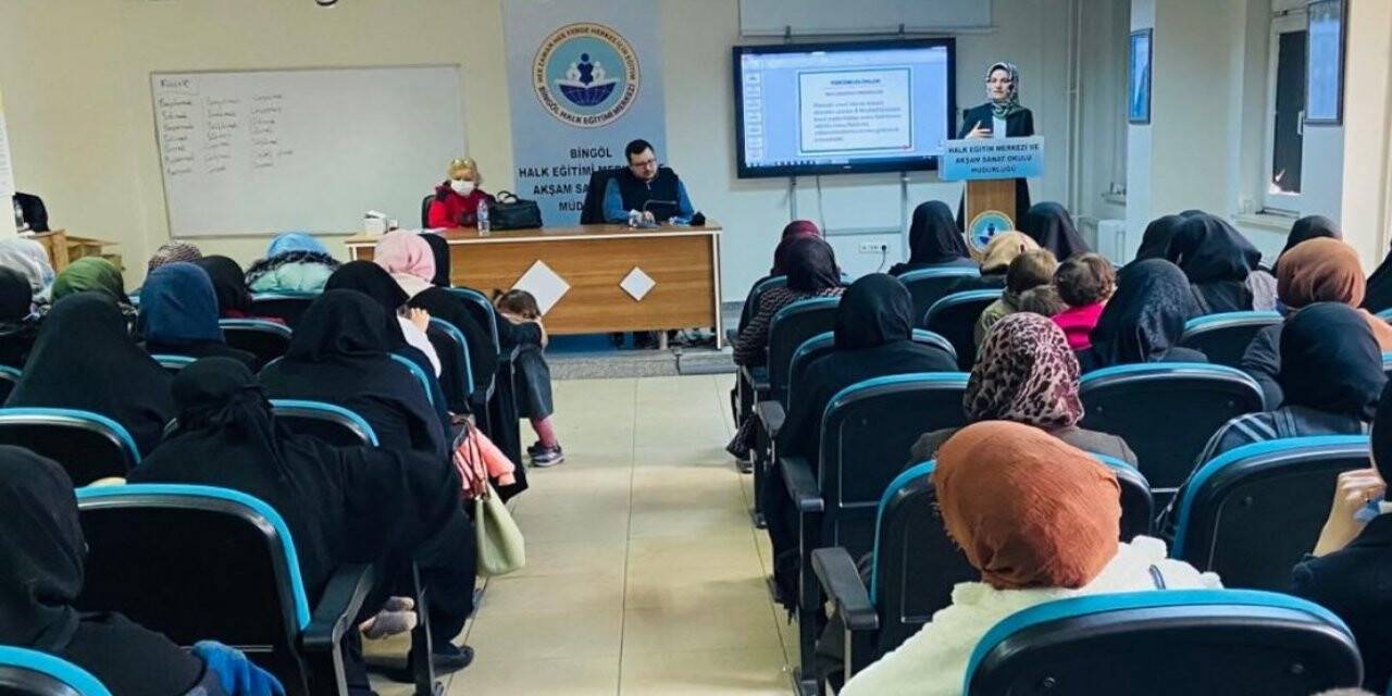 Bingöl’de yabancı uyruklu vatandaşlara ’Sosyal uyum ve yaşam eğitimi’ verildi