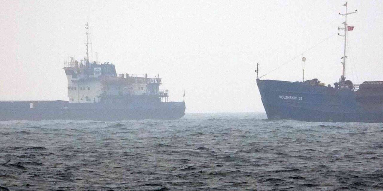 Fırtınadan etkilenen gemiler Sinop limanına sığındı