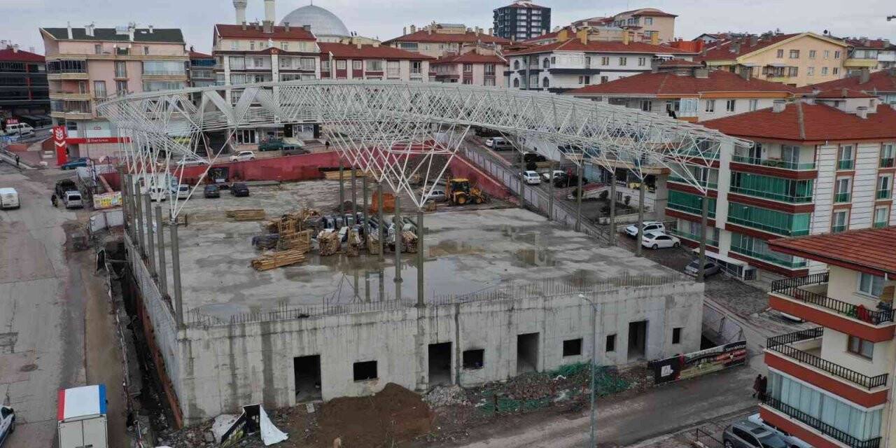 Keçiören Sancaktepe’de hem pazar alanı hem de Kültür Merkezi yükseliyor