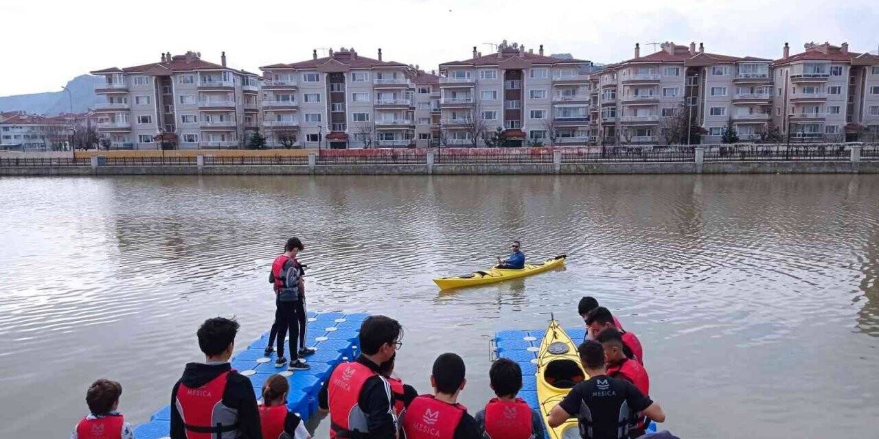 Su Sporları Merkezi Akarçay’da faaliyetlerine başladı