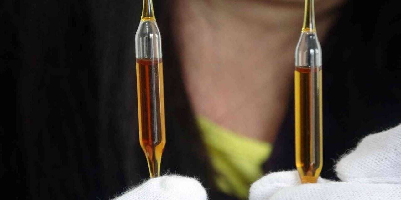 Çanakkale Savaşları’nda Mehmetçiğin kullandığı 112 yıllık tıbbi serum ampulleri bulundu