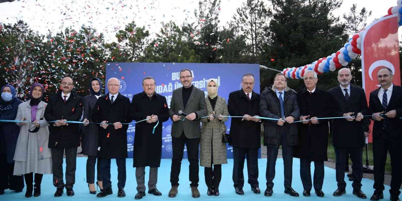 Gençlik ve Spor Bakanı Kasapoğlu BUÜ’de