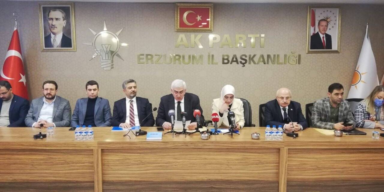 "28 Şubat bin yıl unutulmayacak yaralar açtı"