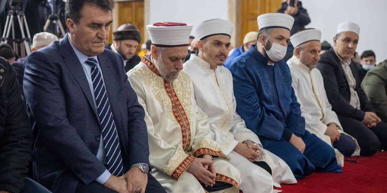 Başkan Dündar, Sofya’dan barış mesajı verdi