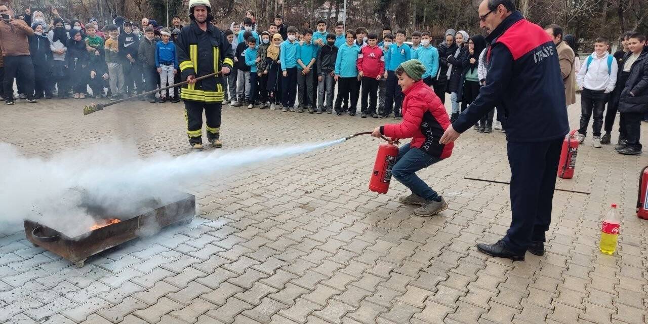 Hisarcık’ta okullarda deprem ve yangın tatbikatı