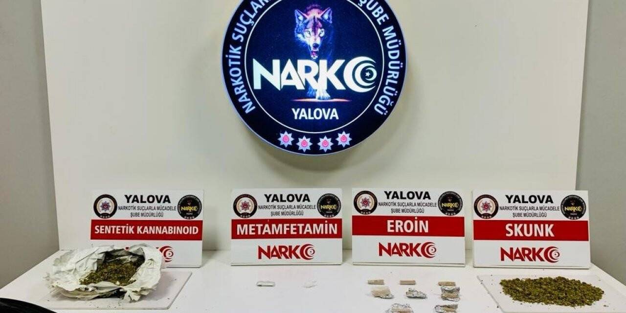 Koltuk değneğinin içinden uyuşturucu çıktı