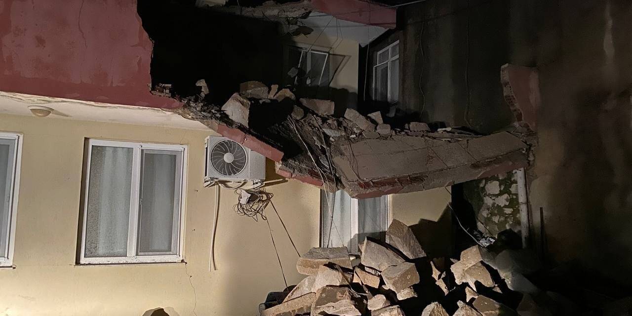 Antalya’da gece yarısı hortum çıktı