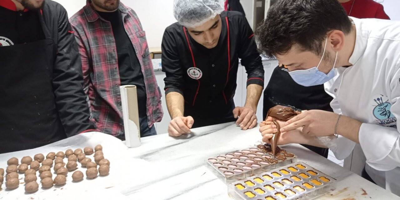 KOGAT’tan öğrencilere çikolata eğitimi