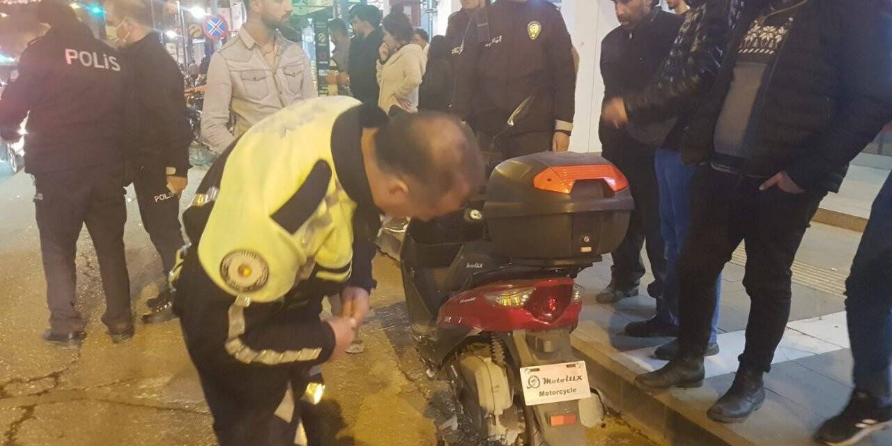 Otomobil ile elektrikli bisiklet çarpıştı: 1 yaralı