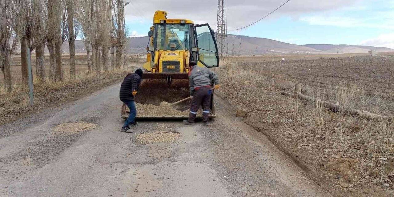 Bünyan Belediyesi bozulan yollar için harekete geçti