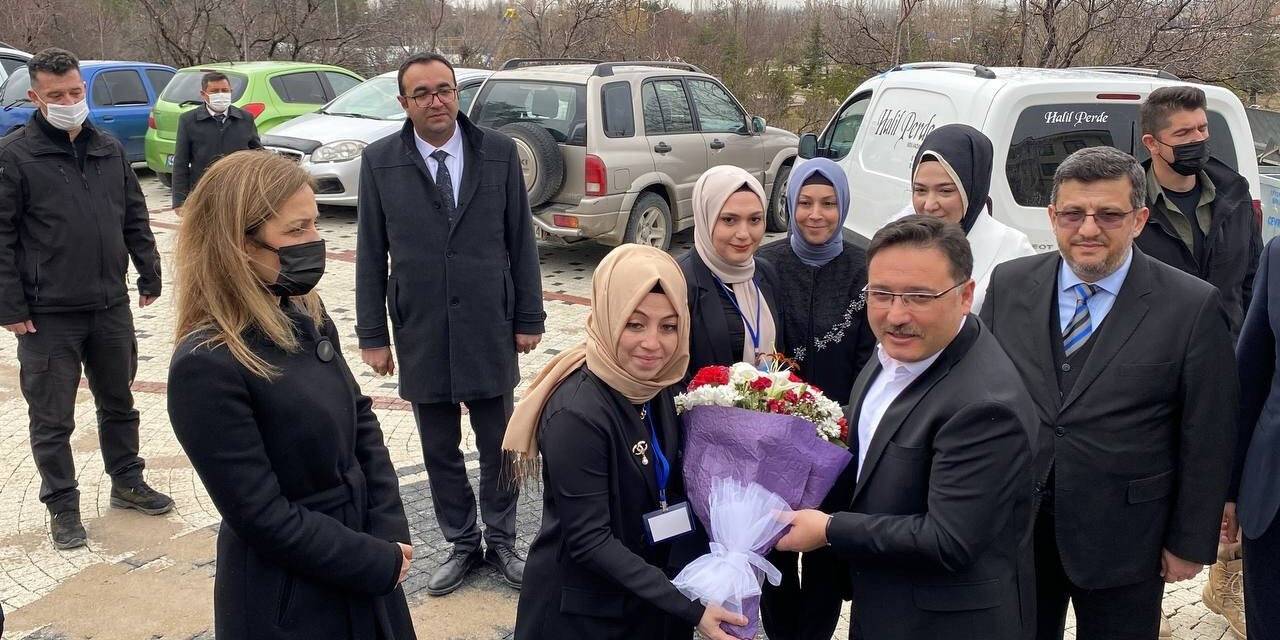 Kadınlar kültür evinde sadece üretime katılmıyor, sosyal yönden de gelişiyor