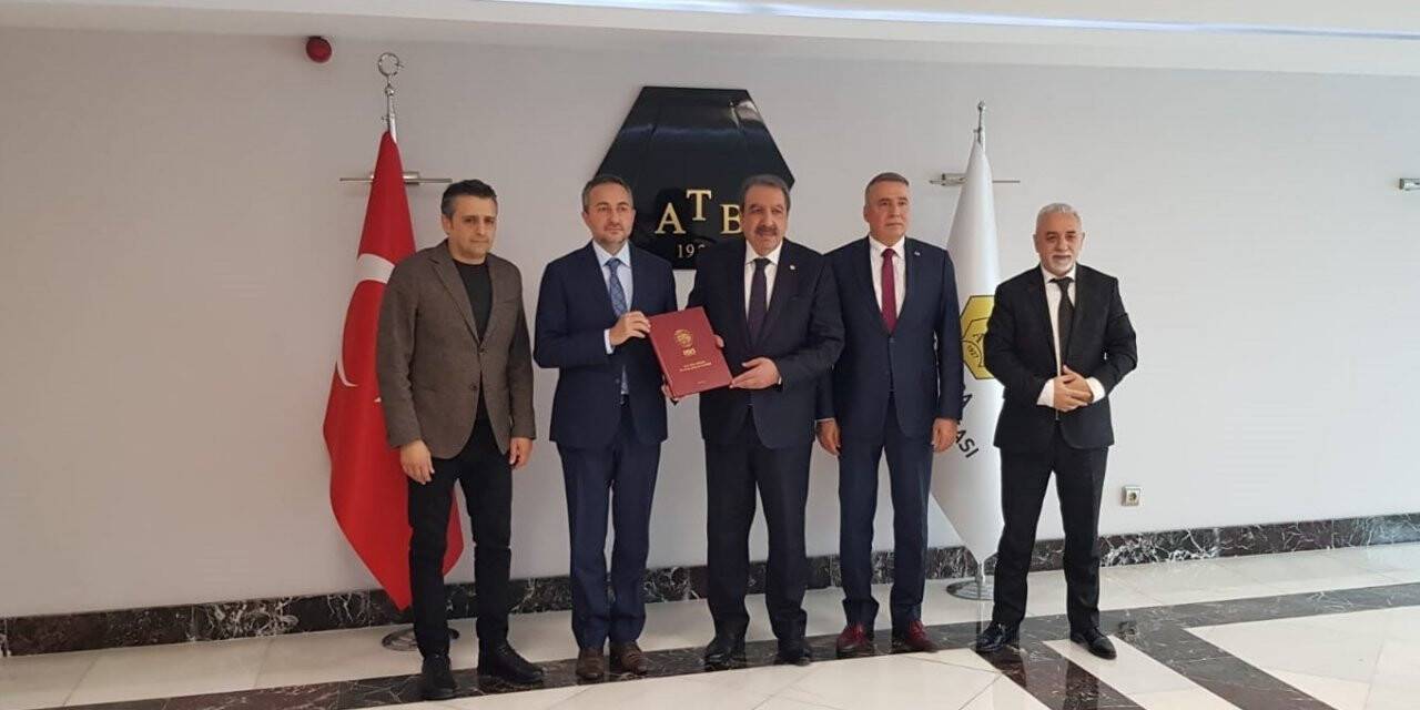 Elazığ’da TSO Başkanı Arslan, “42 ana başlıktaki 250 aksiyonumuzun her biri şehrimizin ve ticaretimizin gelişmesine odaklıdır”