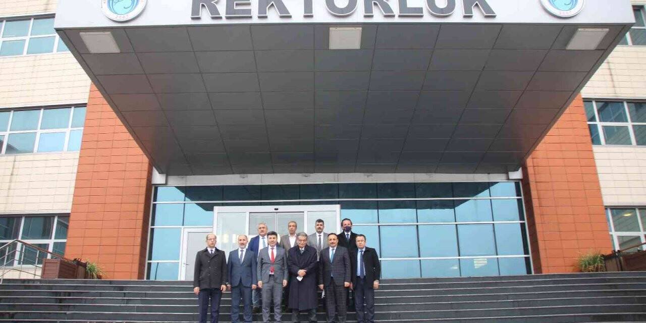 Prof. Dr. Sami Güçlü, Rektörümüz Karacoşkun’la bir araya geldi