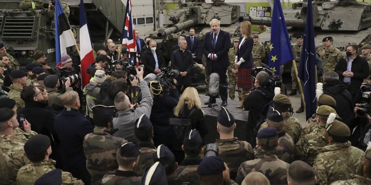 İngiltere Başbakanı Johson: “Ukrayna’da Rus güçleriyle savaşmayacağız”