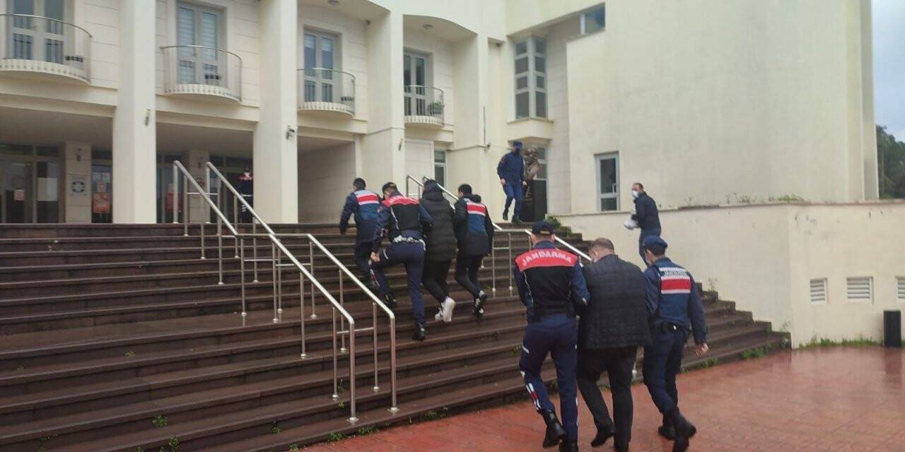 Telefonuna ulaşamayınca dolandırıldıklarını anladılar