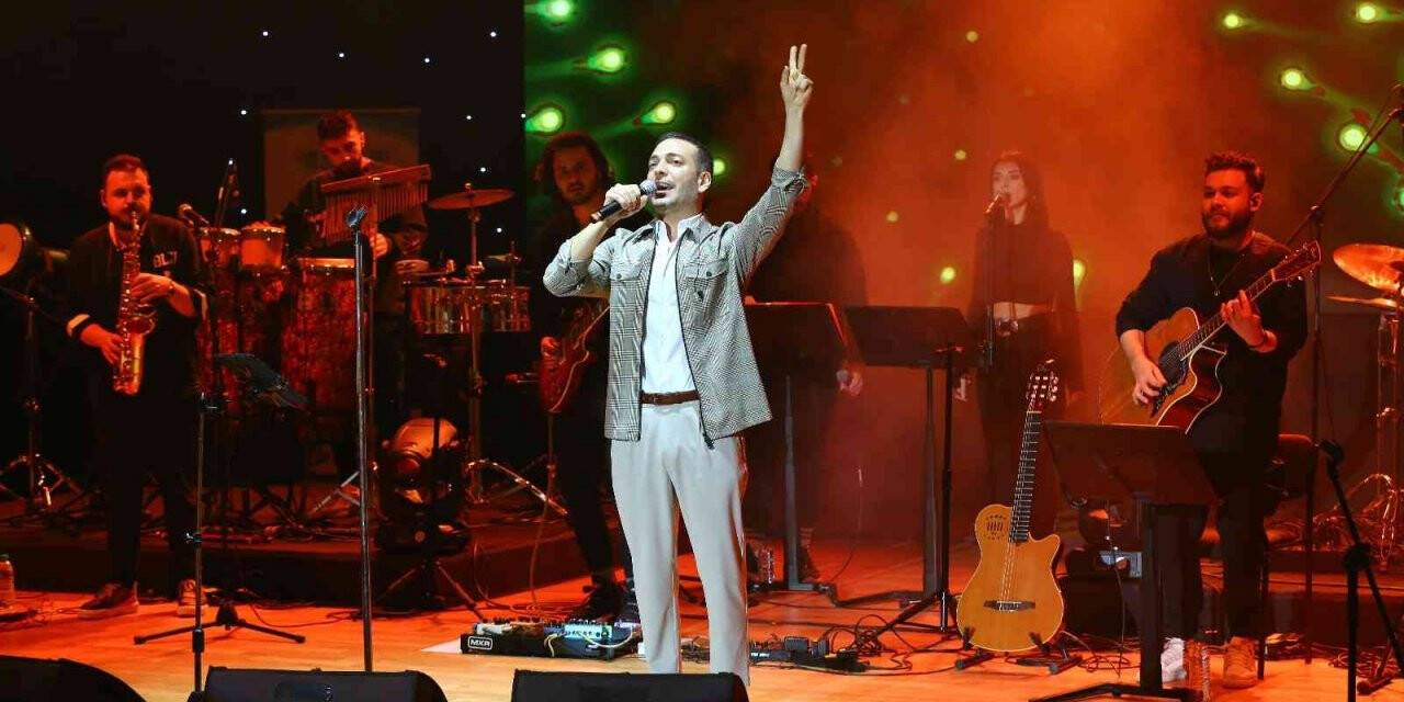 Oğuzhan Koç öğrencileri coşturdu