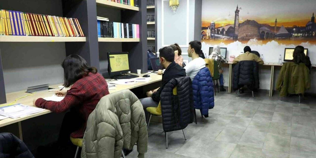 Nev mekan kütüphanesinden günde 400 öğrenci faydalanıyor