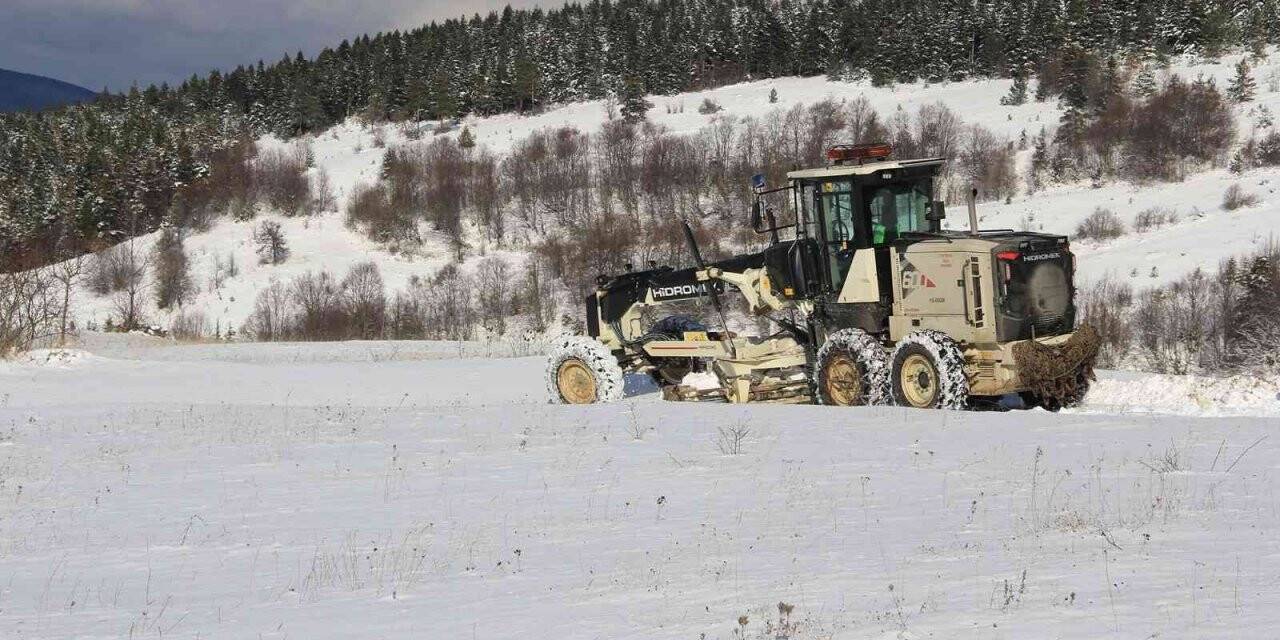 Sinop’ta kar nedeniyle ilk günden 132 köy yolu kapandı