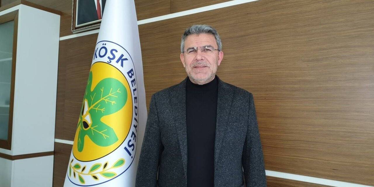 Köşk Belediye Başkanı Güler vatandaşları deve güreşlerine davet etti