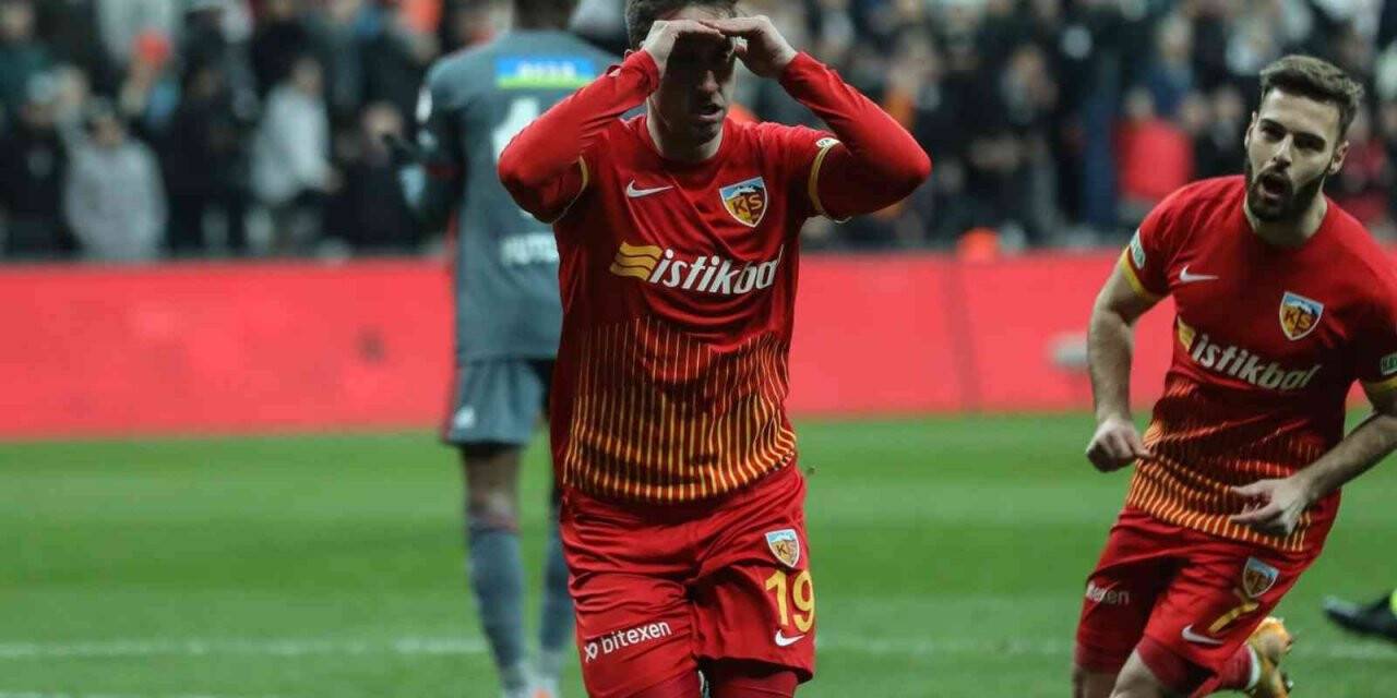 Mario Gavranovic gollerine devam ediyor