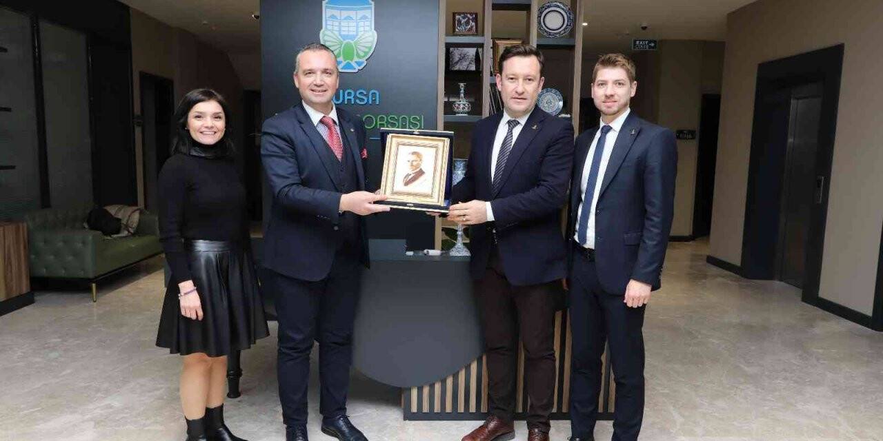 Bursa TB Online Akademi’de Çay 5.0 söyleşilerinin konuğu TOBB Borsalar Müdürü Yiğit Ateş oldu