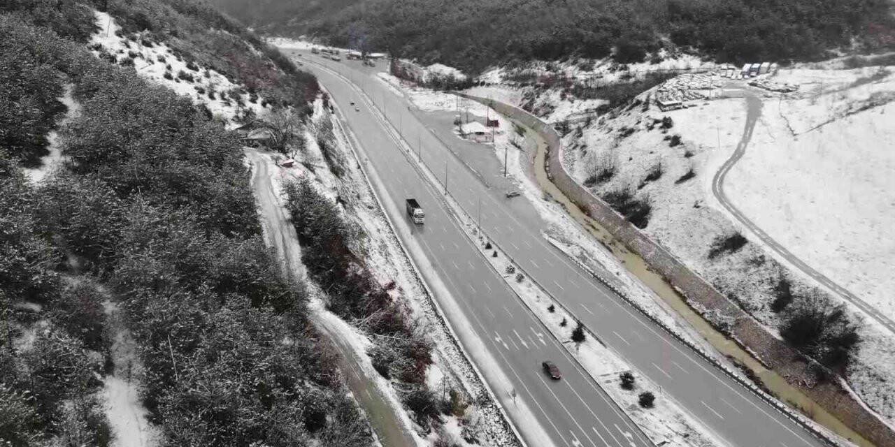 Samsun’un yüksek kesimlerinde kar etkili oldu