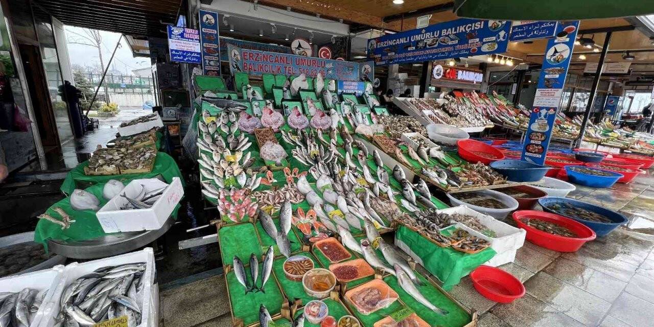 Fırtına balık fiyatlarını yükseltti